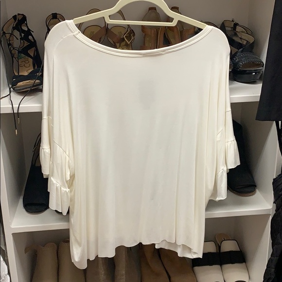 NWT Cream Ruffle Top - Picture 2 of 2